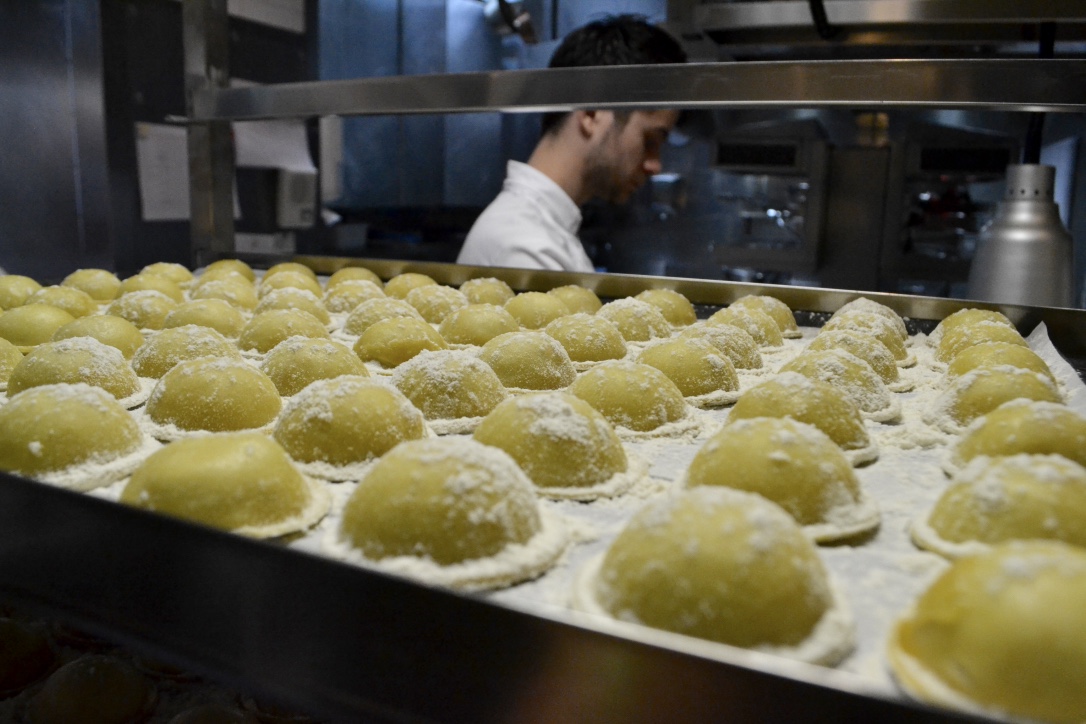 Recette Velouté Chef étoilé Le Chef Michel Roth Nous Donne Sa Recette Du « Foie Gras Poêlé Au Vin 15 Dans la cuisine d'un chef étoilé The French Makers